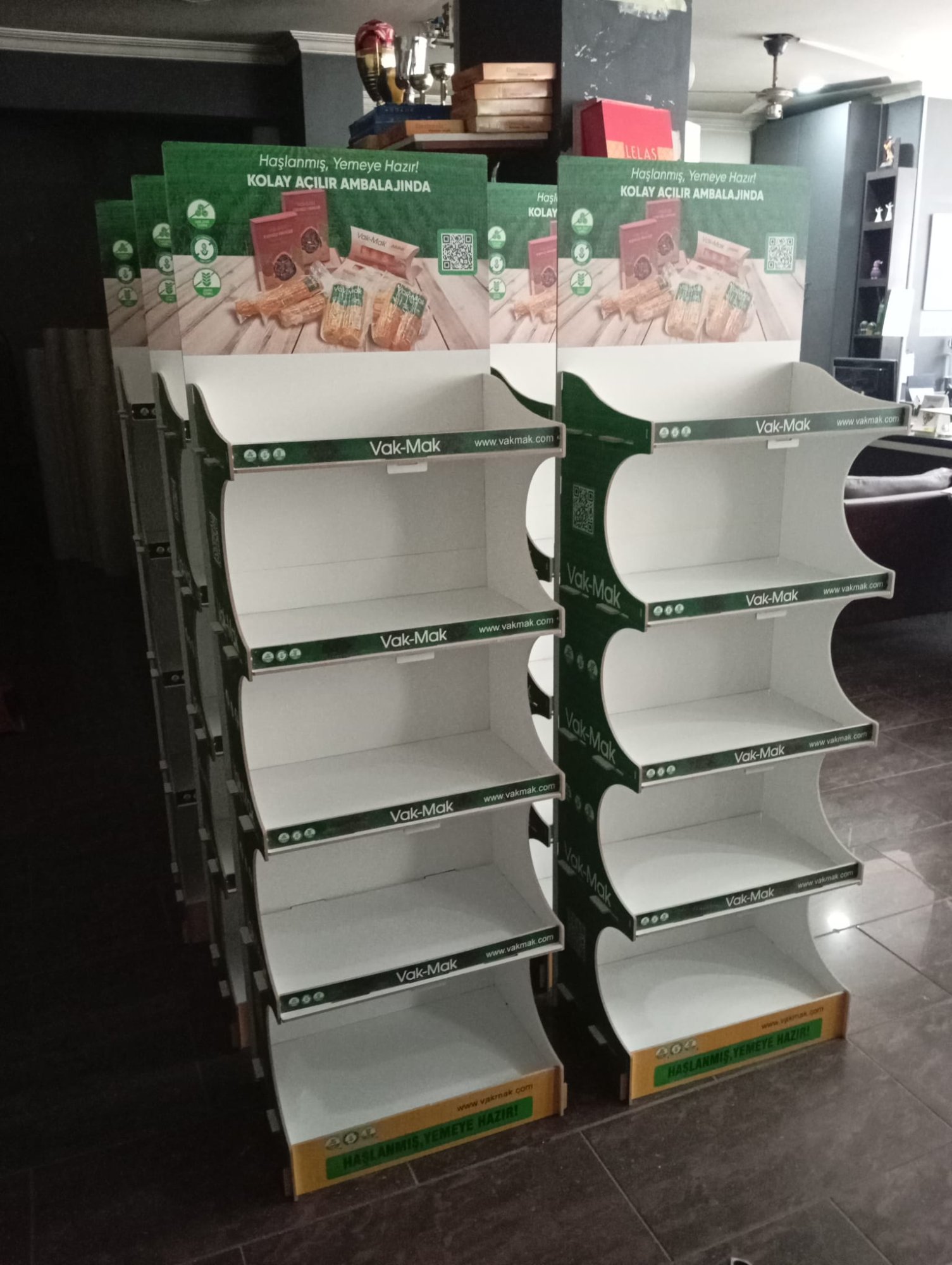 Ürün teşhir standı showroom